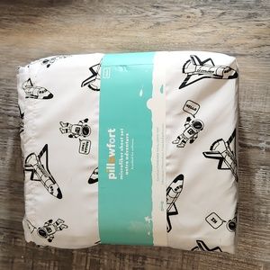 NIP Twin Space 3pc sheet set